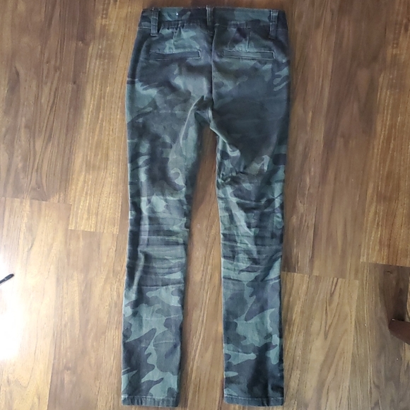 2 Pants - Picture 6 of 6